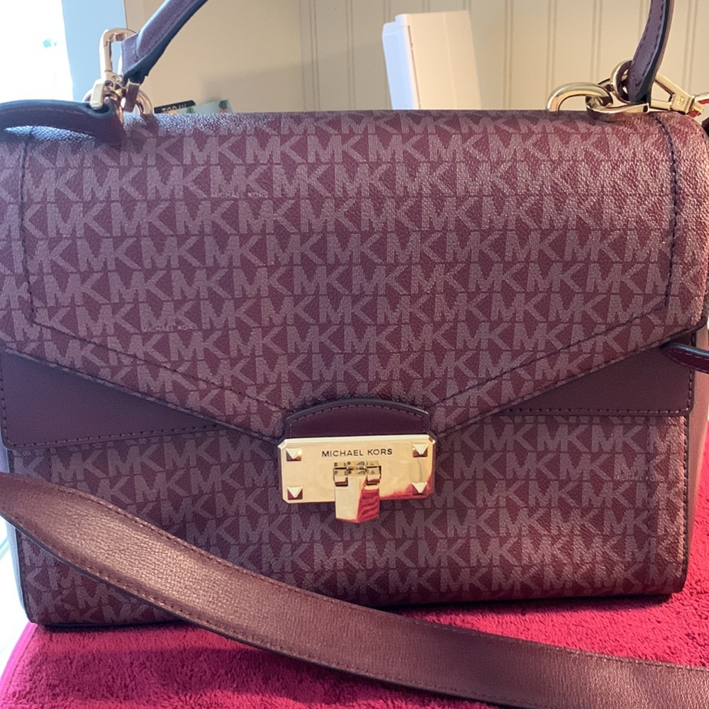 Michael Kors Merlot signature large satchel and matching credit card wallet - Picture 12 of 16